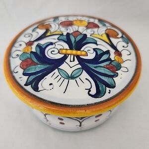 Torretti DERUTA Trinket Box Italy Handpainted Floral Italian Jewelry Signed Lid